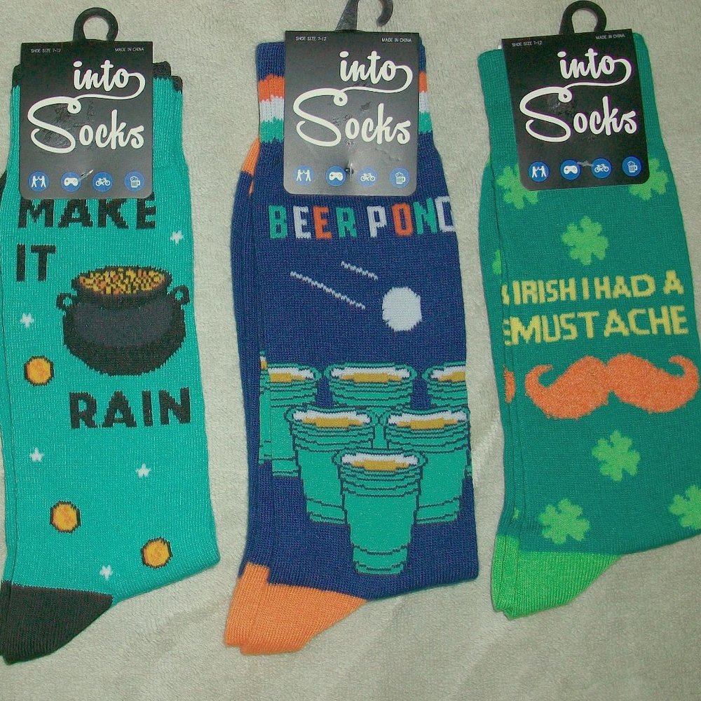 3 Pair St. Paddys Day Beer Pong Make It Rain Irish Theme Novelty Socks